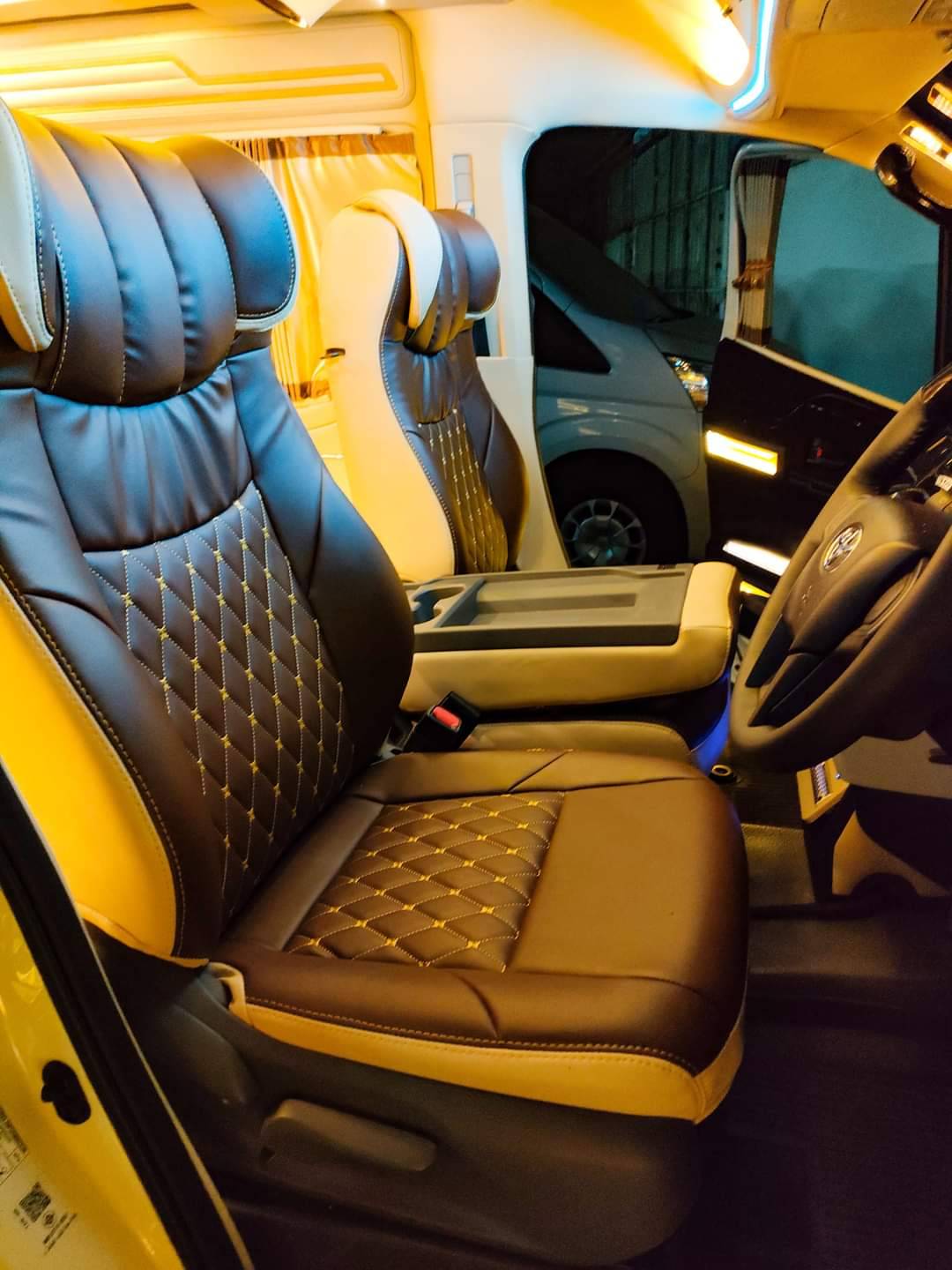 ชุดแต่งวีไอพีเบาะ8ที่นั่งปรับไฟฟ้า ผ้าลายปักโทนสีน้ำตาล+ครีม