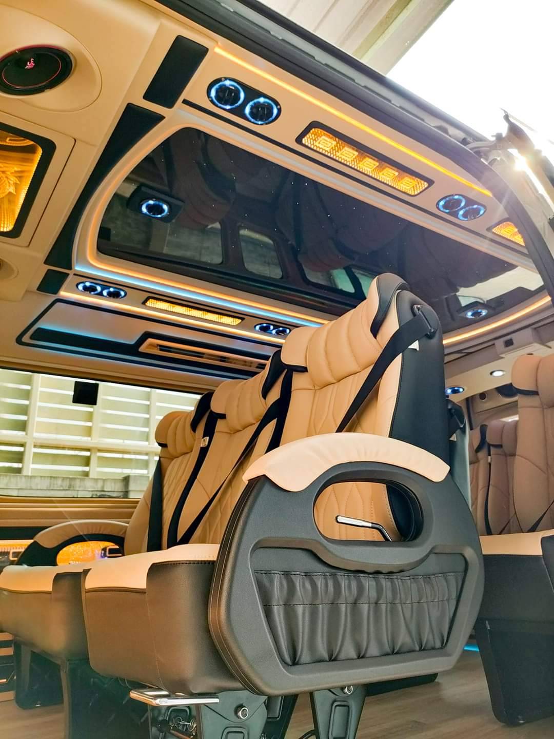 เบาะ 9ที่นั่งท้าวแขนโซฟา ชุดจดป้ายเหลือง