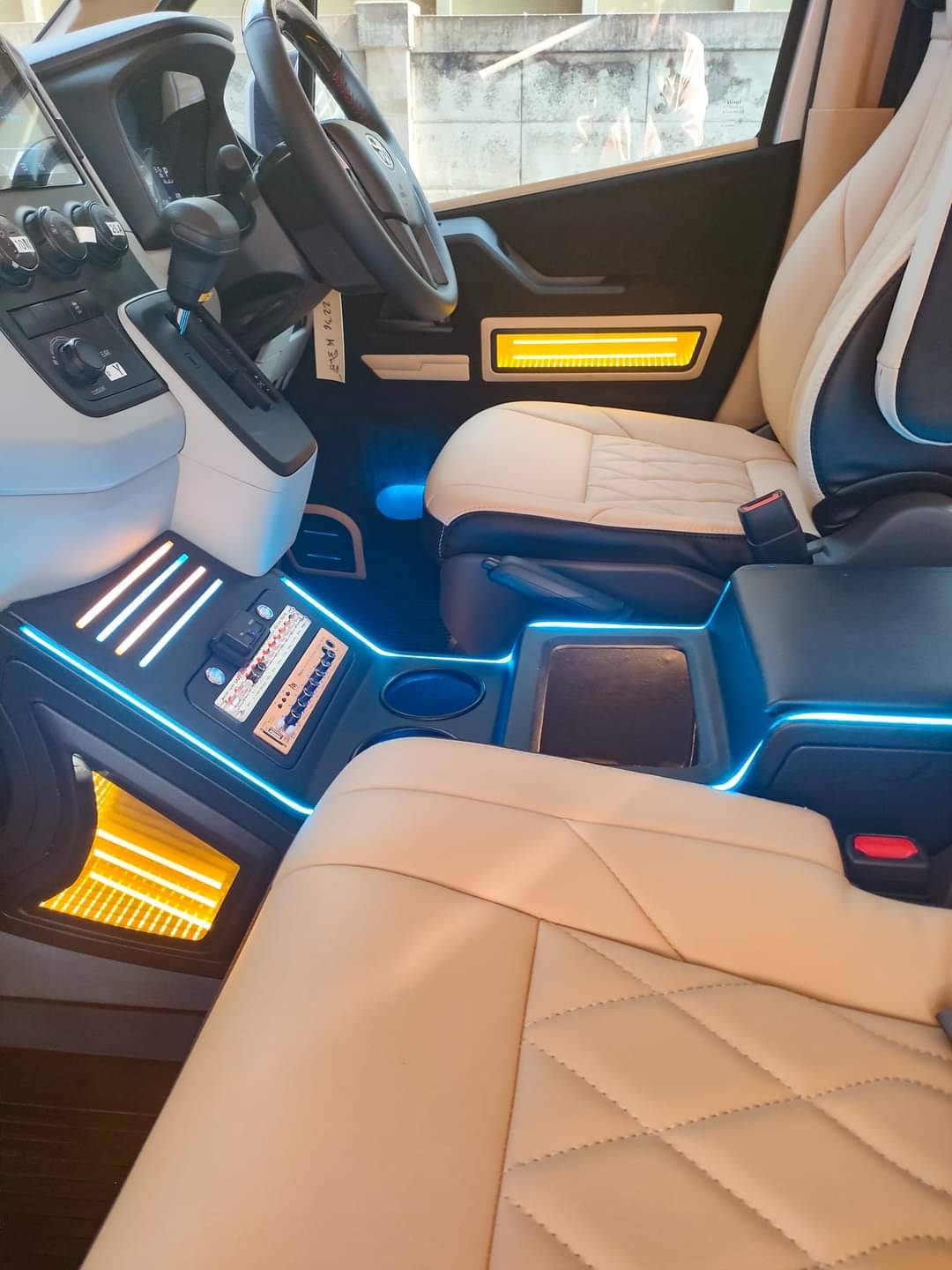 เบาะ 9ที่นั่งท้าวแขนโซฟา ชุดจดป้ายเหลือง