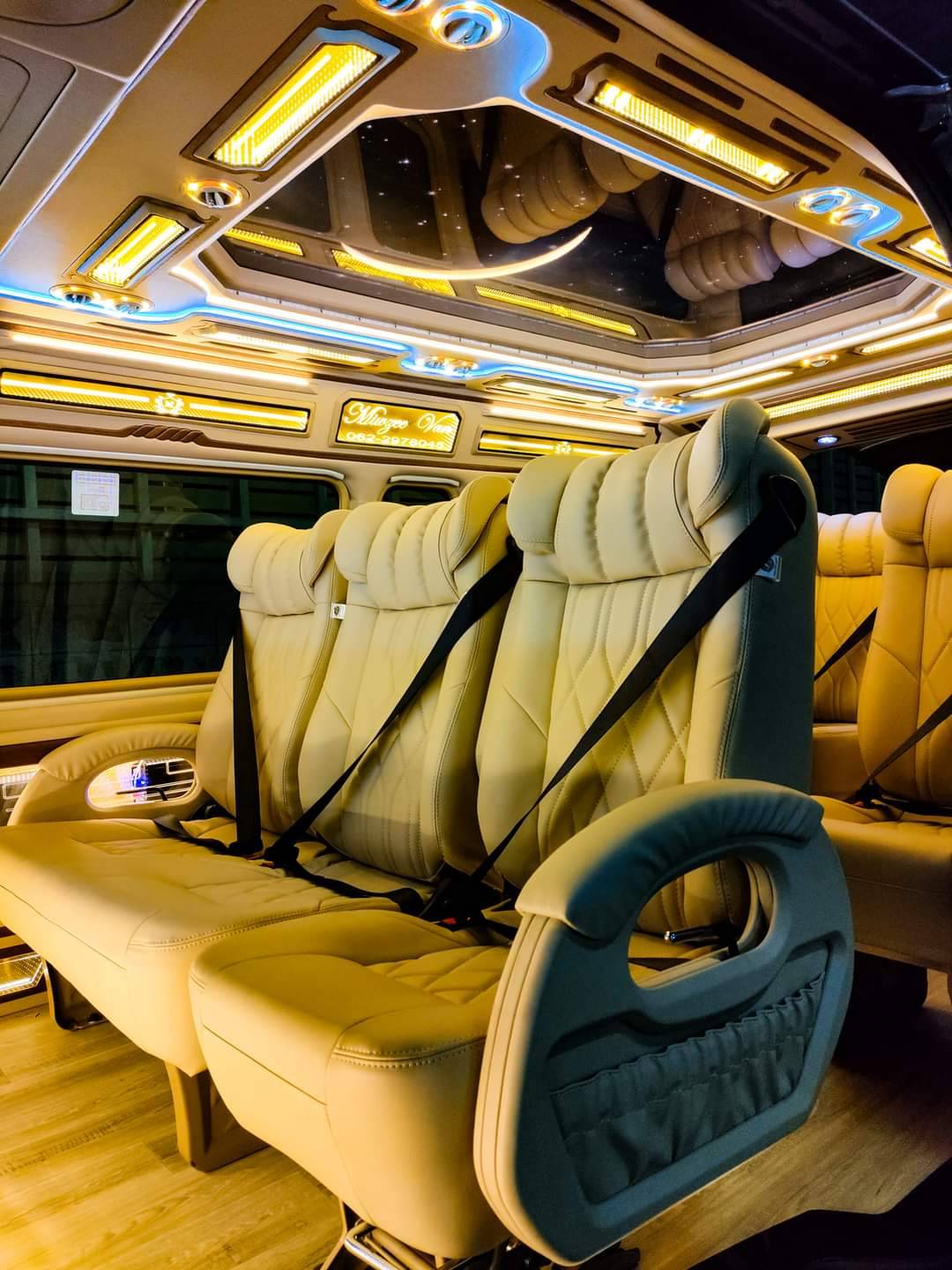 ชุด VIP เบาะ 9 ที่นั่งจดทะเบียนป้ายเหลือง